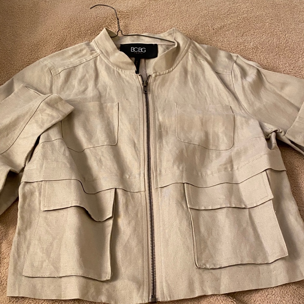BCBG Paris Beige Jacket with Zipper Details